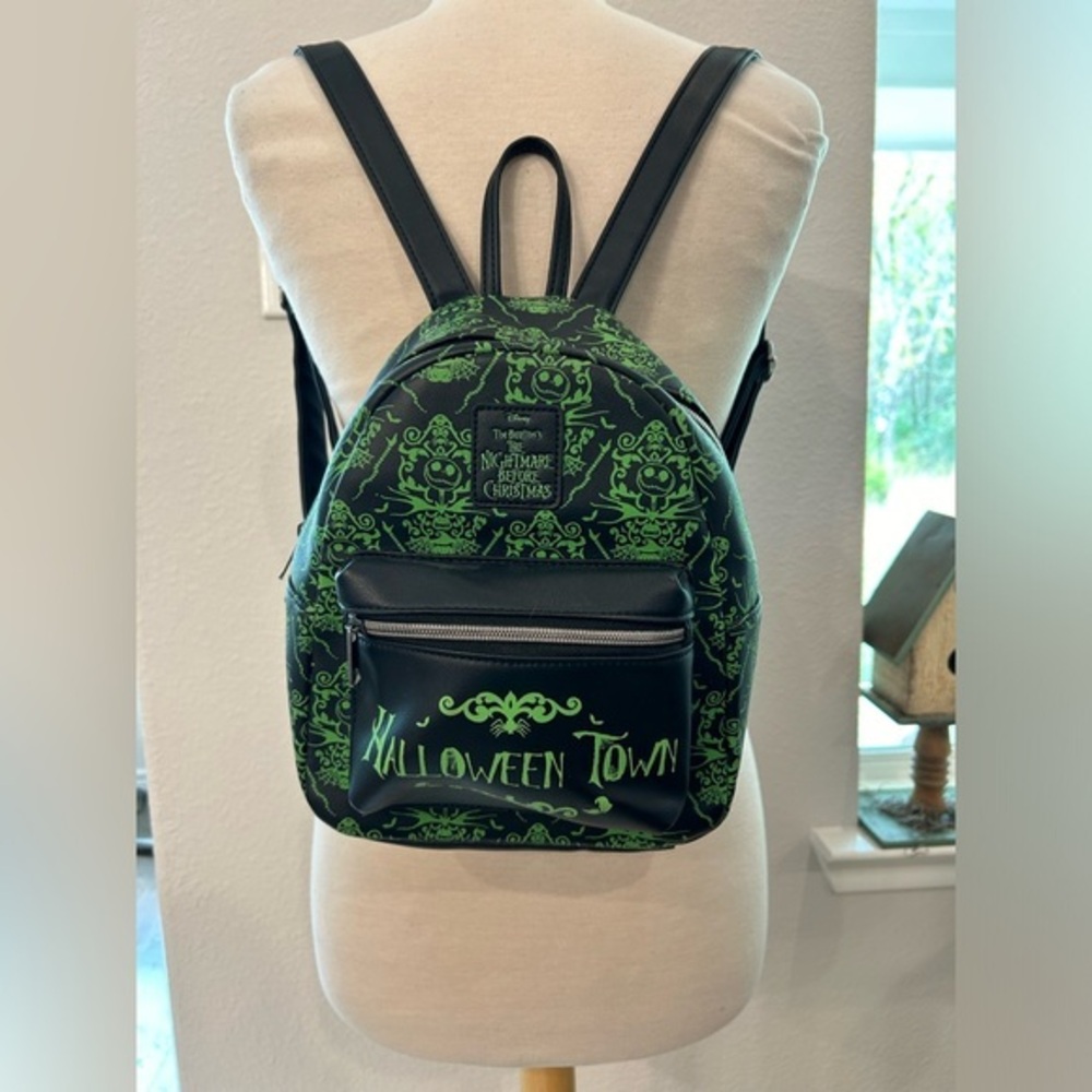 Loungefly Nightmare Before Christmas green black Halloween Town small Backpack
